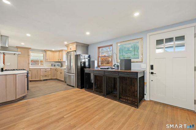 34 Perry Avenue, Norwich, CT 06360