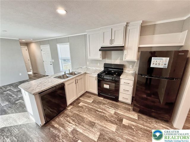 3 Woodland Lane, Longswamp Twp, PA 19539