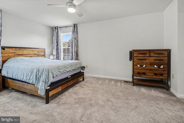 2109 SUNNYVALE DR, Pennsburg, PA 18073