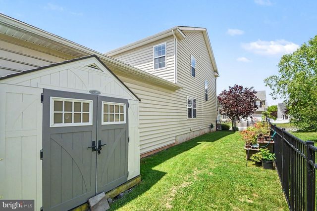 2109 SUNNYVALE DR, Pennsburg, PA 18073