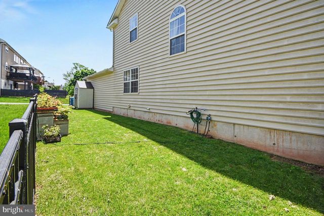 2109 SUNNYVALE DR, Pennsburg, PA 18073