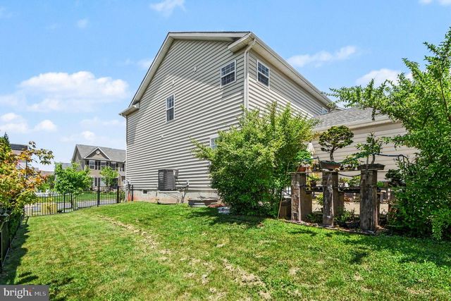 2109 SUNNYVALE DR, Pennsburg, PA 18073