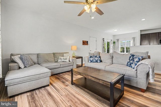 2109 SUNNYVALE DR, Pennsburg, PA 18073