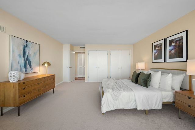 3470 N Lake Shore Drive 23A, Chicago, IL 60657