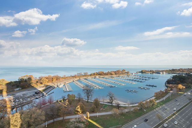 3470 N Lake Shore Drive 23A, Chicago, IL 60657