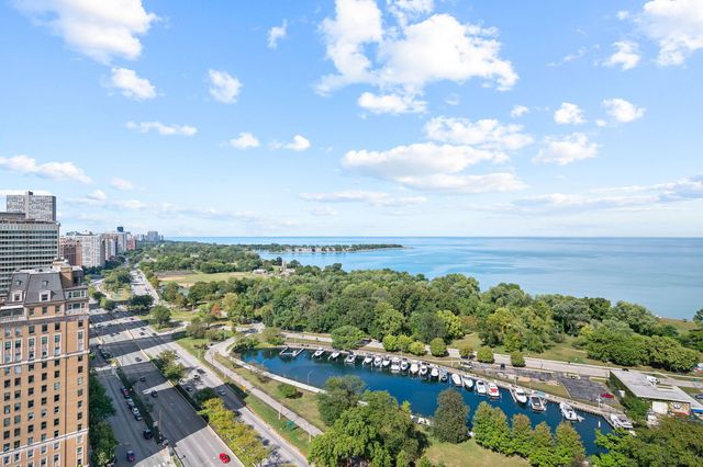 3470 N Lake Shore Drive 23A, Chicago, IL 60657