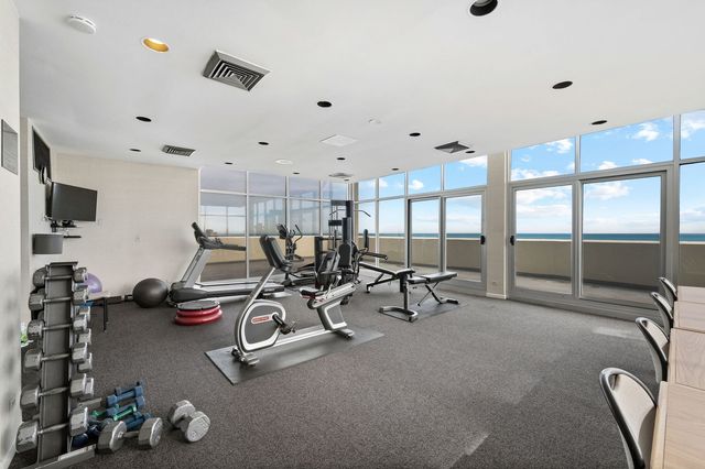 3470 N Lake Shore Drive 23A, Chicago, IL 60657