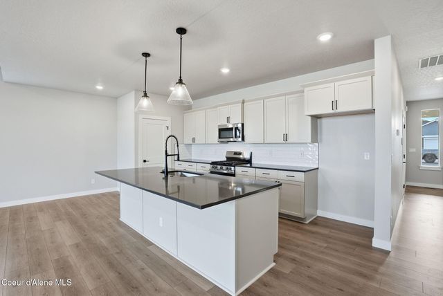 7065 N Coeur Terre Blvd, Coeur D'alene, ID 83815