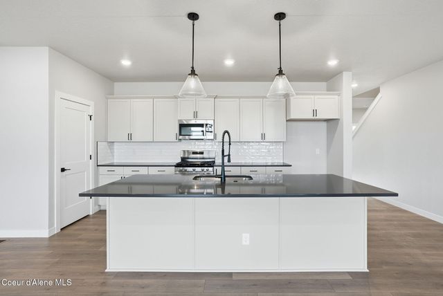 7065 N Coeur Terre Blvd, Coeur D'alene, ID 83815