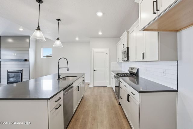 7065 N Coeur Terre Blvd, Coeur D'alene, ID 83815