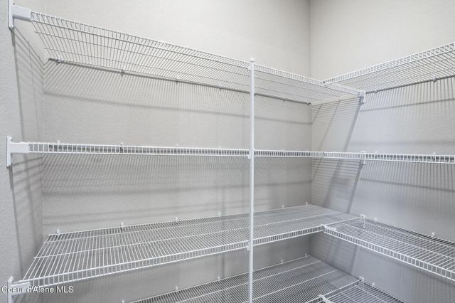 7065 N Coeur Terre Blvd, Coeur D'alene, ID 83815