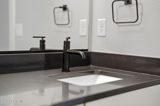 7065 N Coeur Terre Blvd, Coeur D'alene, ID 83815