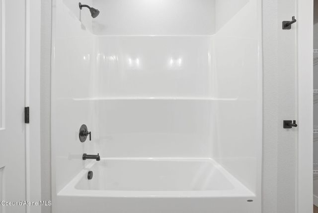 7065 N Coeur Terre Blvd, Coeur D'alene, ID 83815