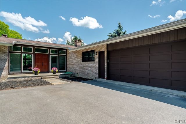 5157 Skyline Dr Drive, Onondaga, NY 13215