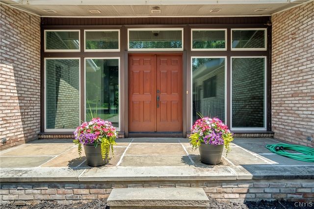 5157 Skyline Dr Drive, Onondaga, NY 13215