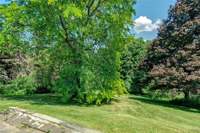 5157 Skyline Dr Drive, Onondaga, NY 13215