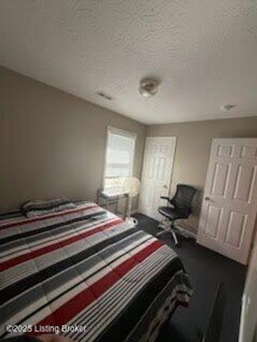 1320 S 17th St, Louisville, KY 40210