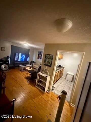 1320 S 17th St, Louisville, KY 40210