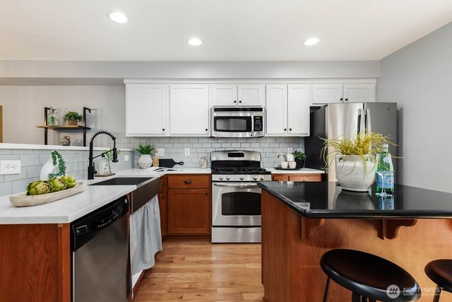 7123 Shinkle Place SW, Seattle, WA 98106