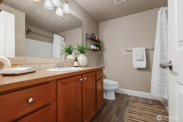 7123 Shinkle Place SW, Seattle, WA 98106