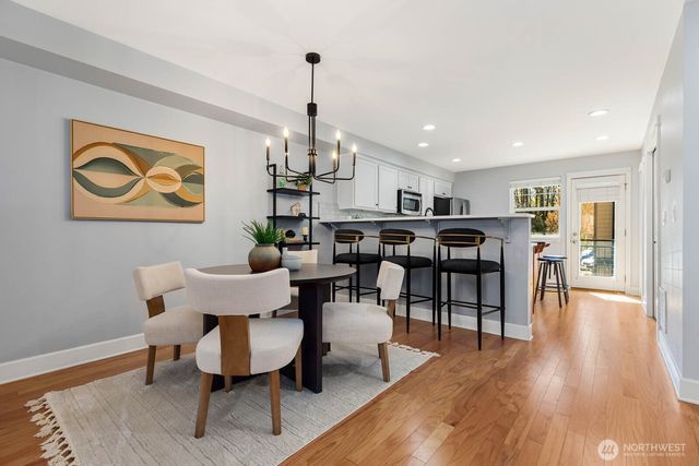 7123 Shinkle Place SW, Seattle, WA 98106