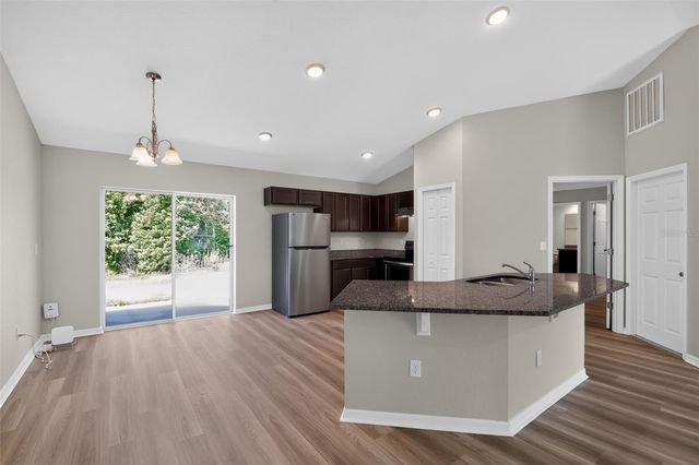 16 SPRING LOOP COURT, Ocala, FL 34472