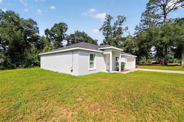16 SPRING LOOP COURT, Ocala, FL 34472
