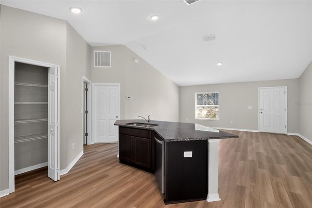 16 SPRING LOOP COURT, Ocala, FL 34472