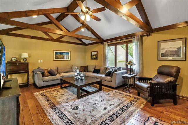 10200 Lapp Road, Clarence, NY 14032