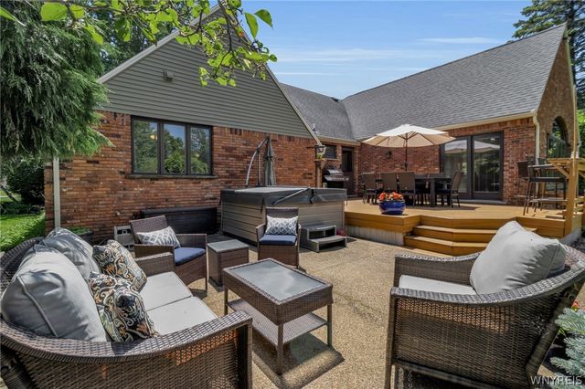 10200 Lapp Road, Clarence, NY 14032
