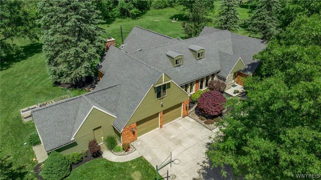 10200 Lapp Road, Clarence, NY 14032