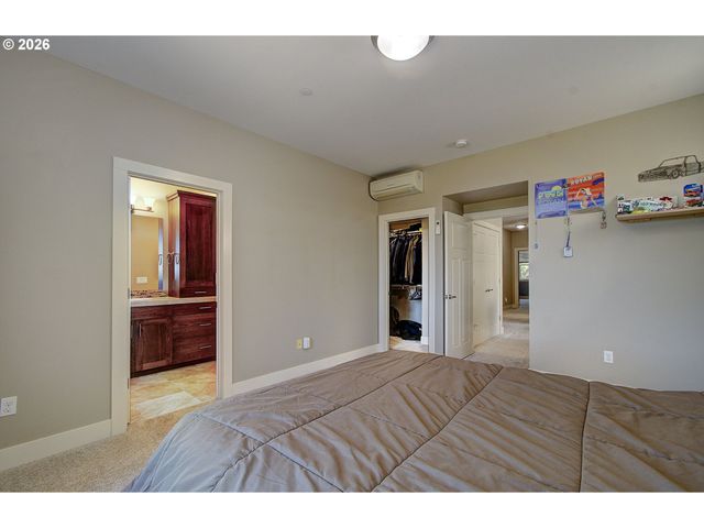 329 N 33RD Ct, Ridgefield, WA 98642