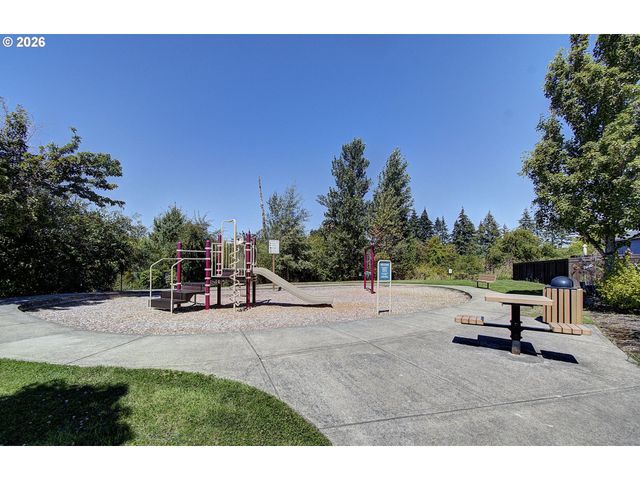 329 N 33RD Ct, Ridgefield, WA 98642