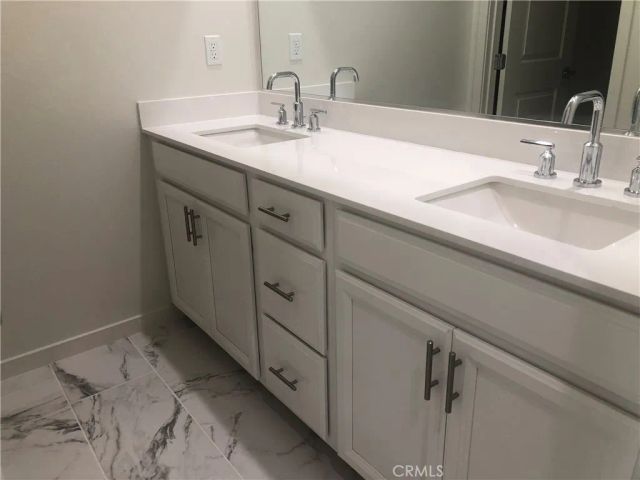114 Citysquare, Irvine, CA 92614