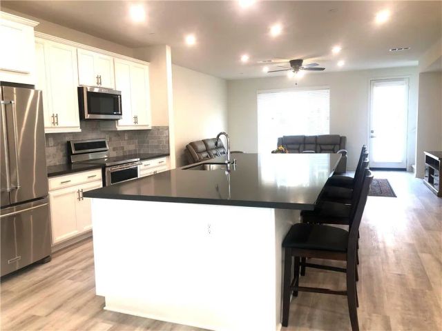 114 Citysquare, Irvine, CA 92614