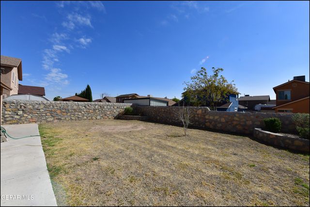 11820 Mesquite Bush Drive, El Paso, TX 79934