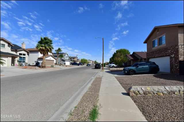 11820 Mesquite Bush Drive, El Paso, TX 79934