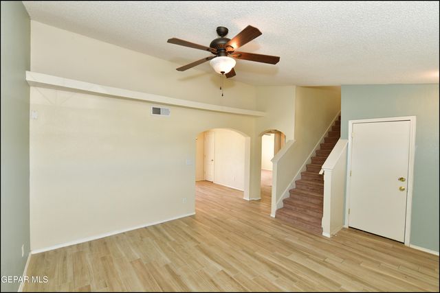 11820 Mesquite Bush Drive, El Paso, TX 79934