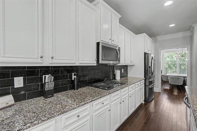 325 Hillgrove Drive, Canton, GA 30114