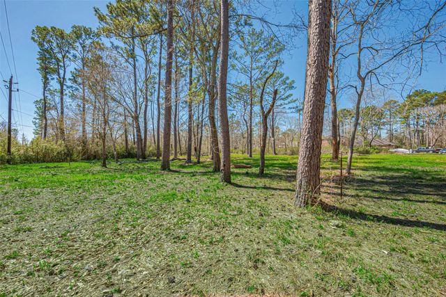 000 Stag Circle, Huffman, TX 77336