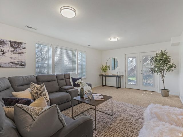 58 N COUNTRY BEND RD, Farmington, UT 84025