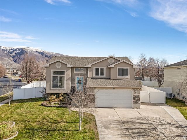 58 N COUNTRY BEND RD, Farmington, UT 84025