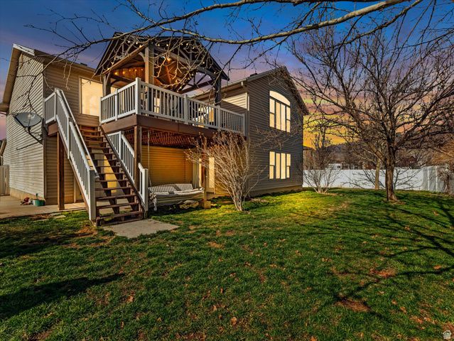 58 N COUNTRY BEND RD, Farmington, UT 84025