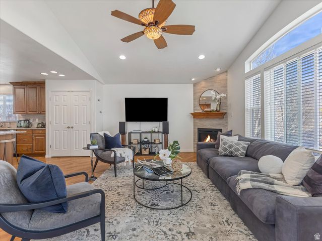 58 N COUNTRY BEND RD, Farmington, UT 84025