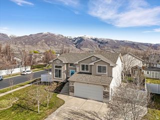 58 N COUNTRY BEND RD, Farmington, UT 84025