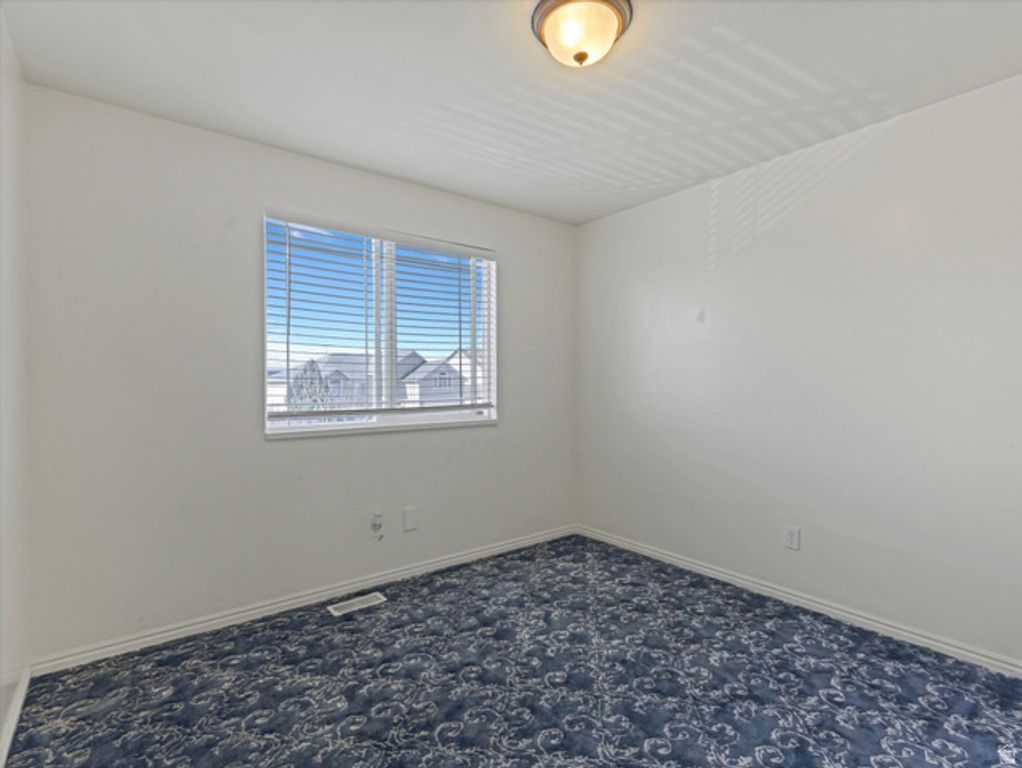 Image 17 of property listing at 58 N COUNTRY BEND RD, Farmington, UT 84025