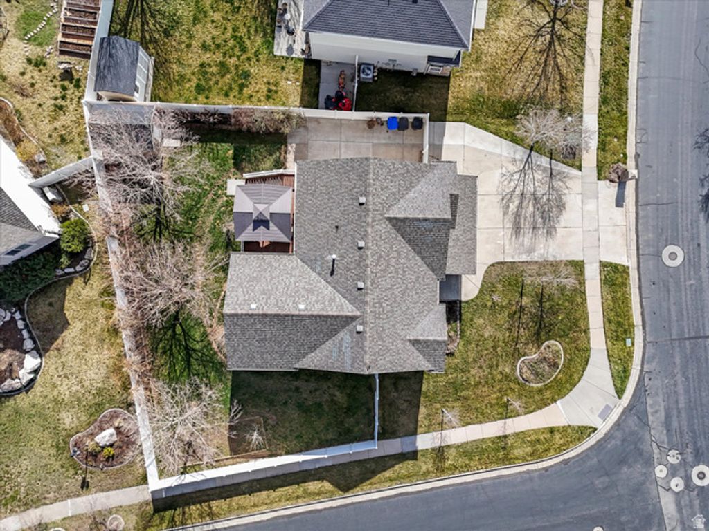 Image 36 of property listing at 58 N COUNTRY BEND RD, Farmington, UT 84025