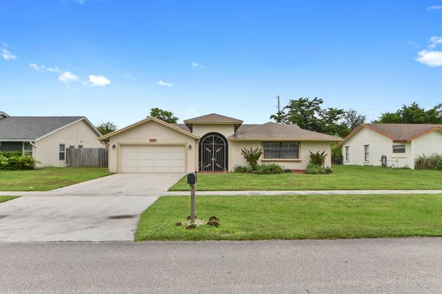 9585 Lancaster Place, Boca Raton, FL 33434