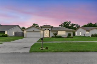 9585 Lancaster Place, Boca Raton, FL 33434