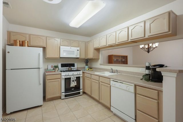 201 Merry Ln, Hillsborough Twp., NJ 08844